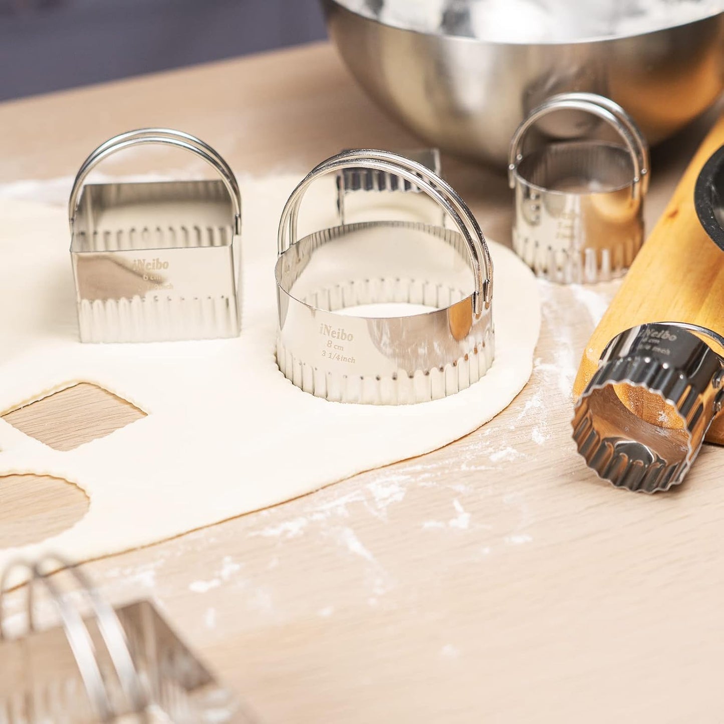 Ineibo Fluted Edge Biscuit Cutter Set - round Circle Scone, Pastry, and Dough Cutters for Baking, Dumpling Skin, and Fondant