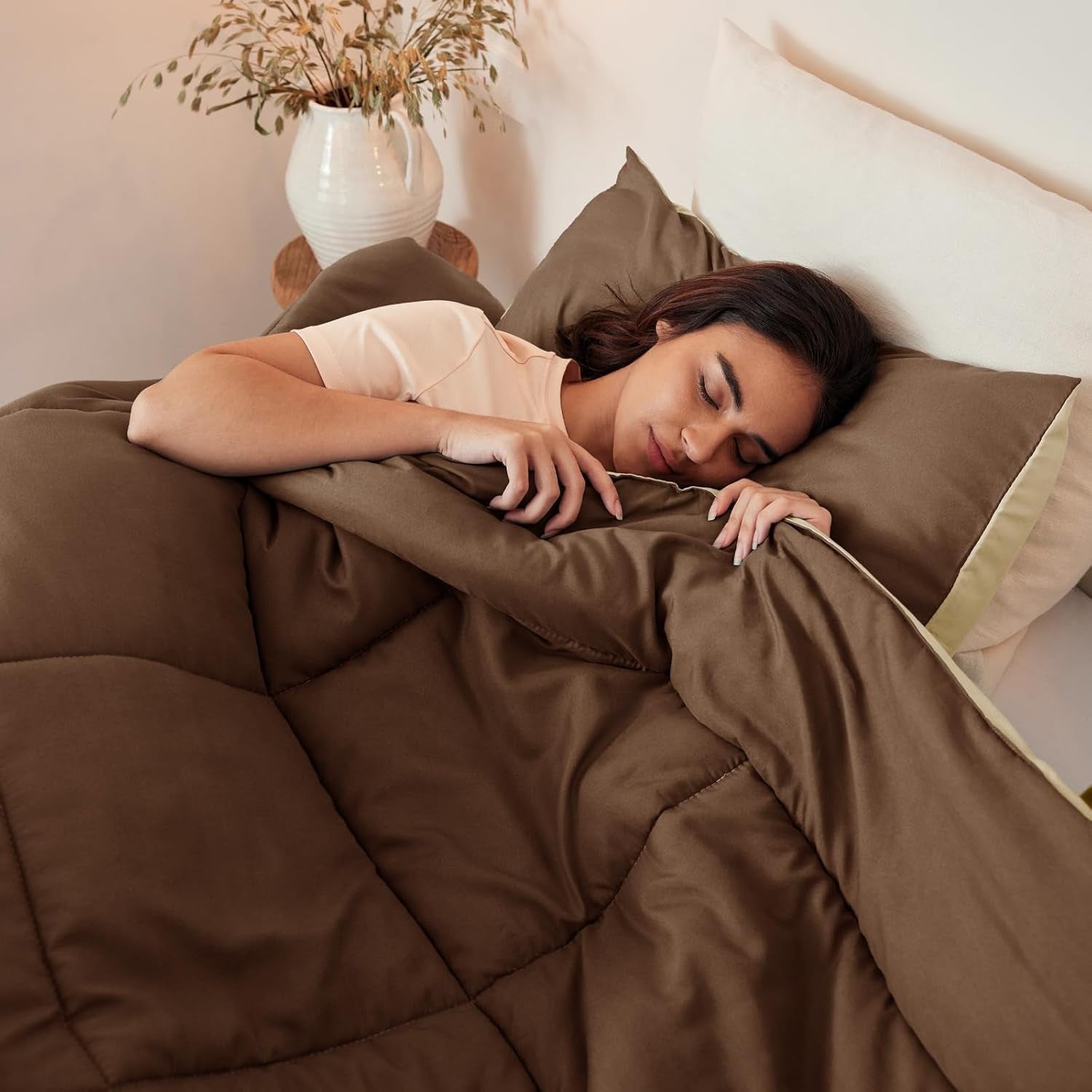 Exclusivo Mezcla Lightweight Reversible Queen Size Comforter Set, down Alternative Comforter with 2 Pillow Sham, Queen Size Bedding Set for All Seasons, Brown/Khaki