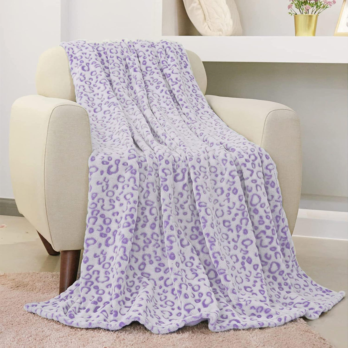 FY FIBER HOUSE Flannel Fleece Throw Microfiber Blanket with 3D Cheetah Print, 90"X90", Purple