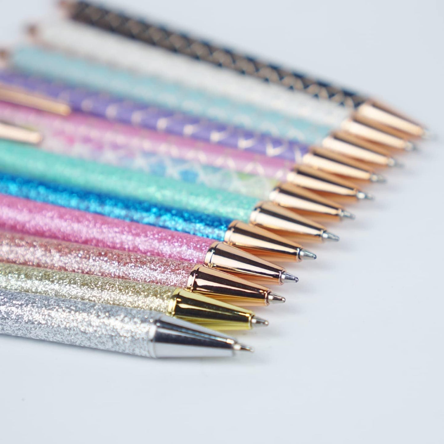 U-RIGHT 12 Pcs Fancy Pens for Journaling, Cute Pens for Women, Retractable Pretty Fun Pens for Nurses Waitress