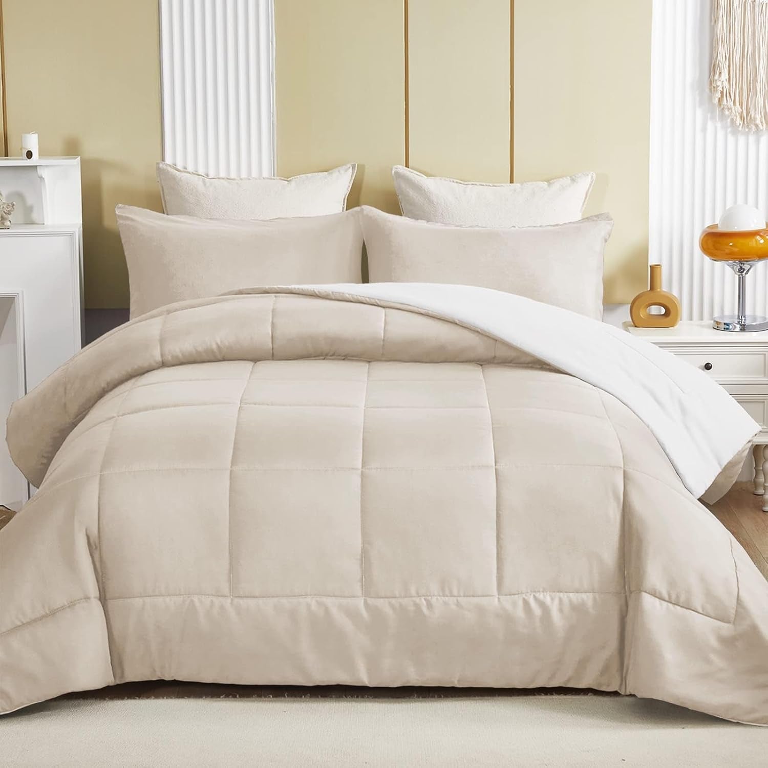 Exclusivo Mezcla Lightweight Reversible Twin Size Comforter Set, down Alternative Comforter with 1 Pillow Sham, Twin Size Bedding Set for All Seasons, Brich Beige/White