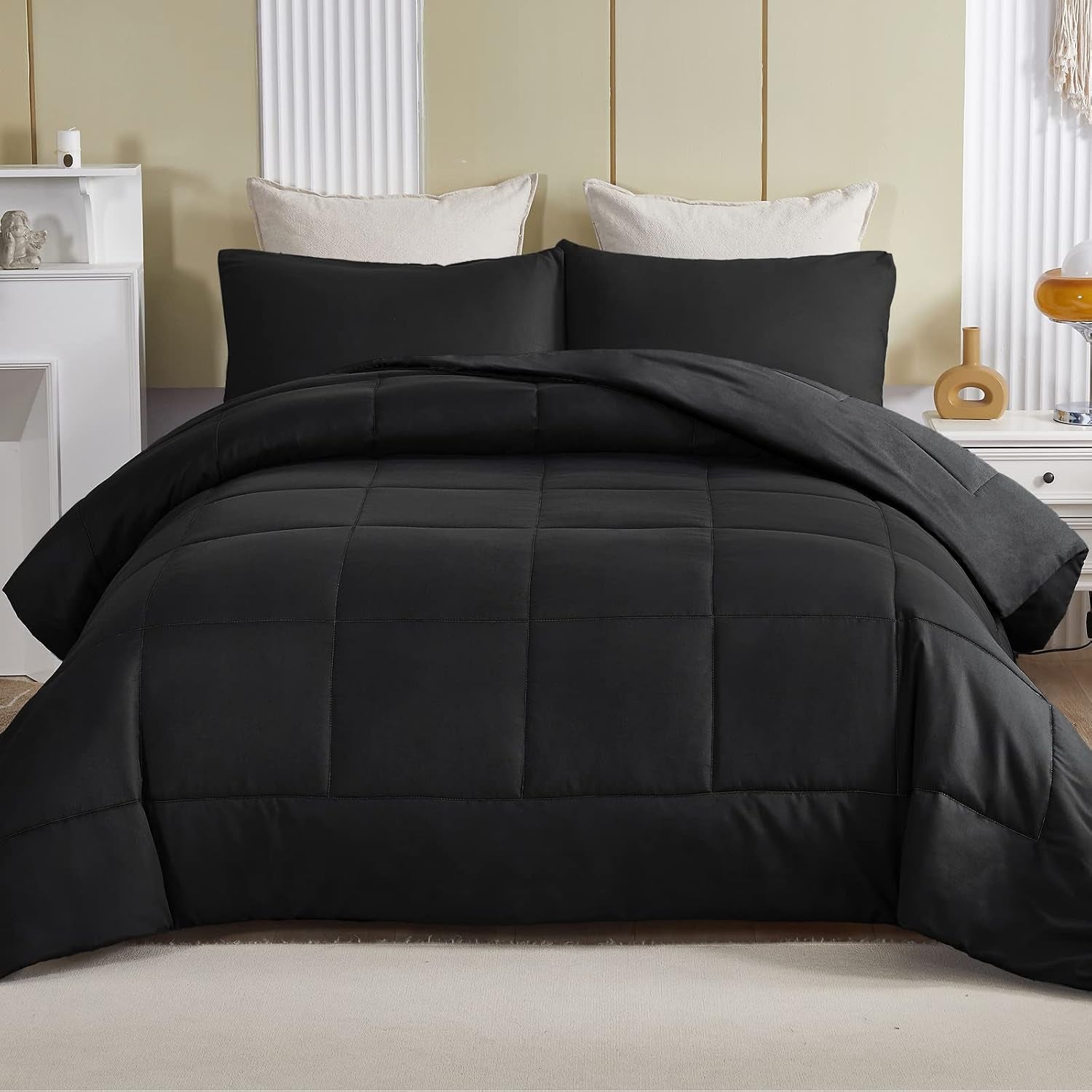 Exclusivo Mezcla Lightweight Reversible Queen Size Comforter Set, down Alternative Comforter with 2 Pillow Sham, Queen Size Bedding Set for All Seasons, Black