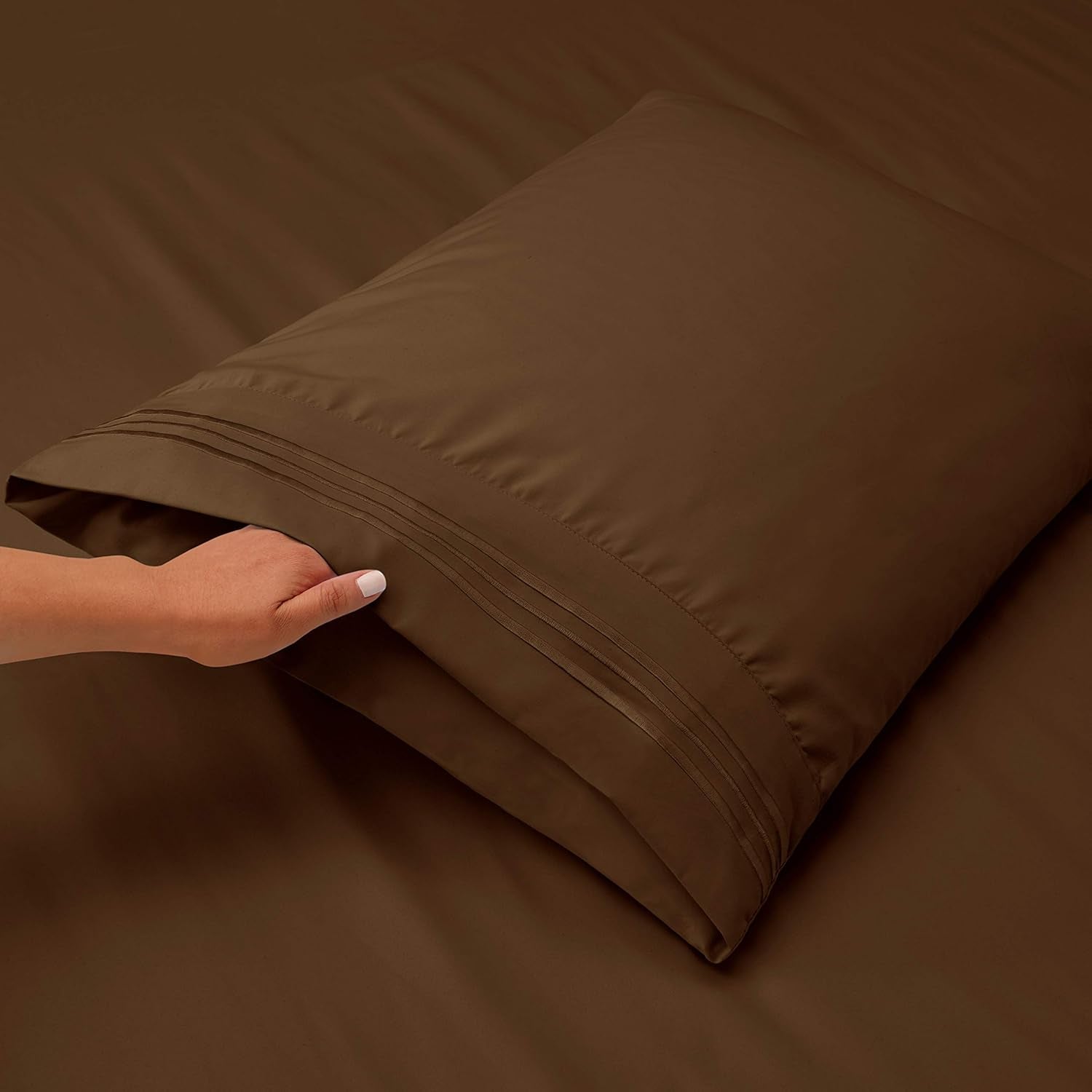 Hearth & Harbor King Size Sheets - 4 Piece Bed Sheet Set, Hotel Luxury Double Brushed Bed Sheets - Extra Soft Bedding Sheets & Pillowcases, King, Brown