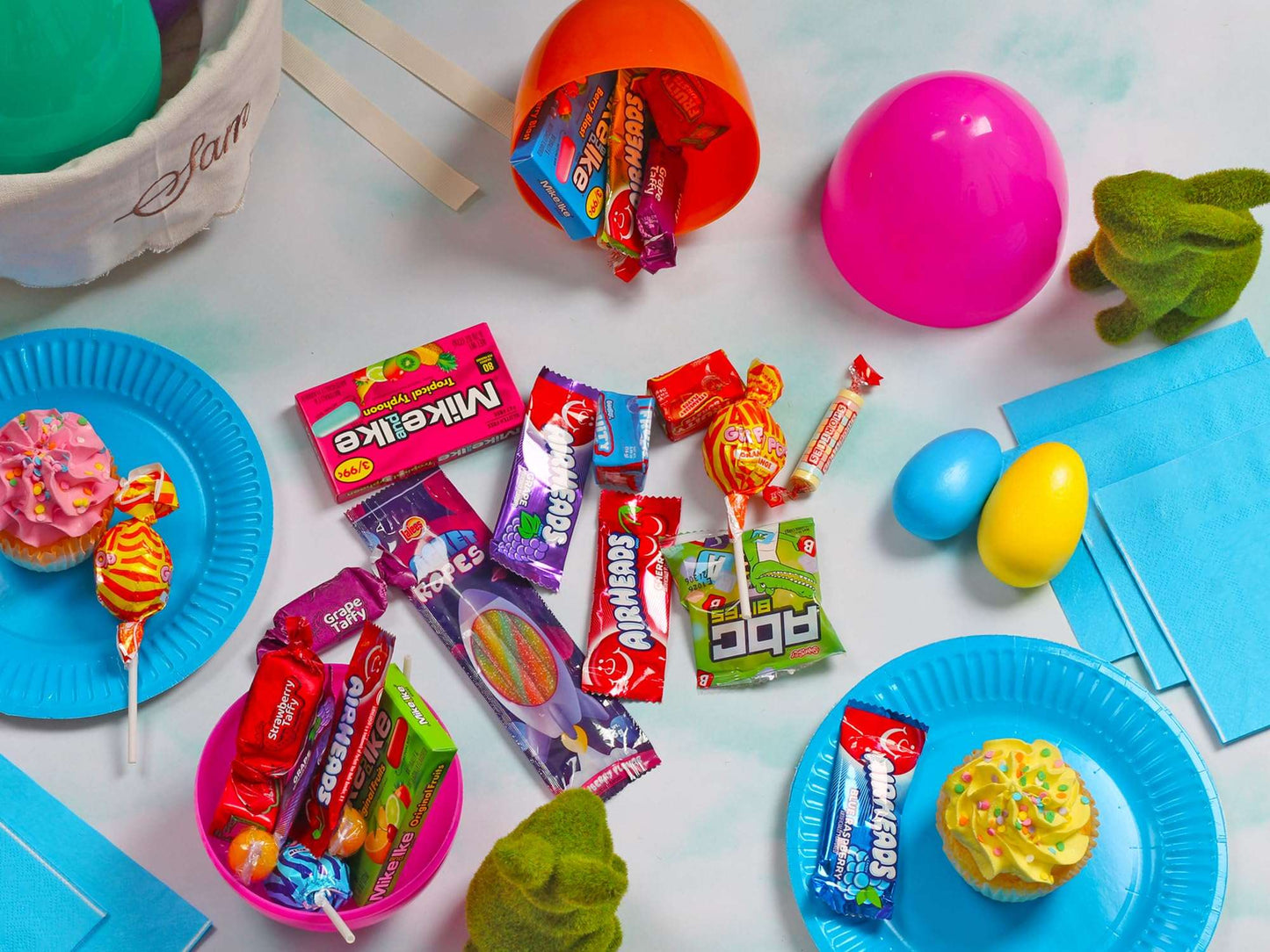 Bulk Lollipops & Candy Mix 5 Lbs Assorted Fruit, Mint & Party