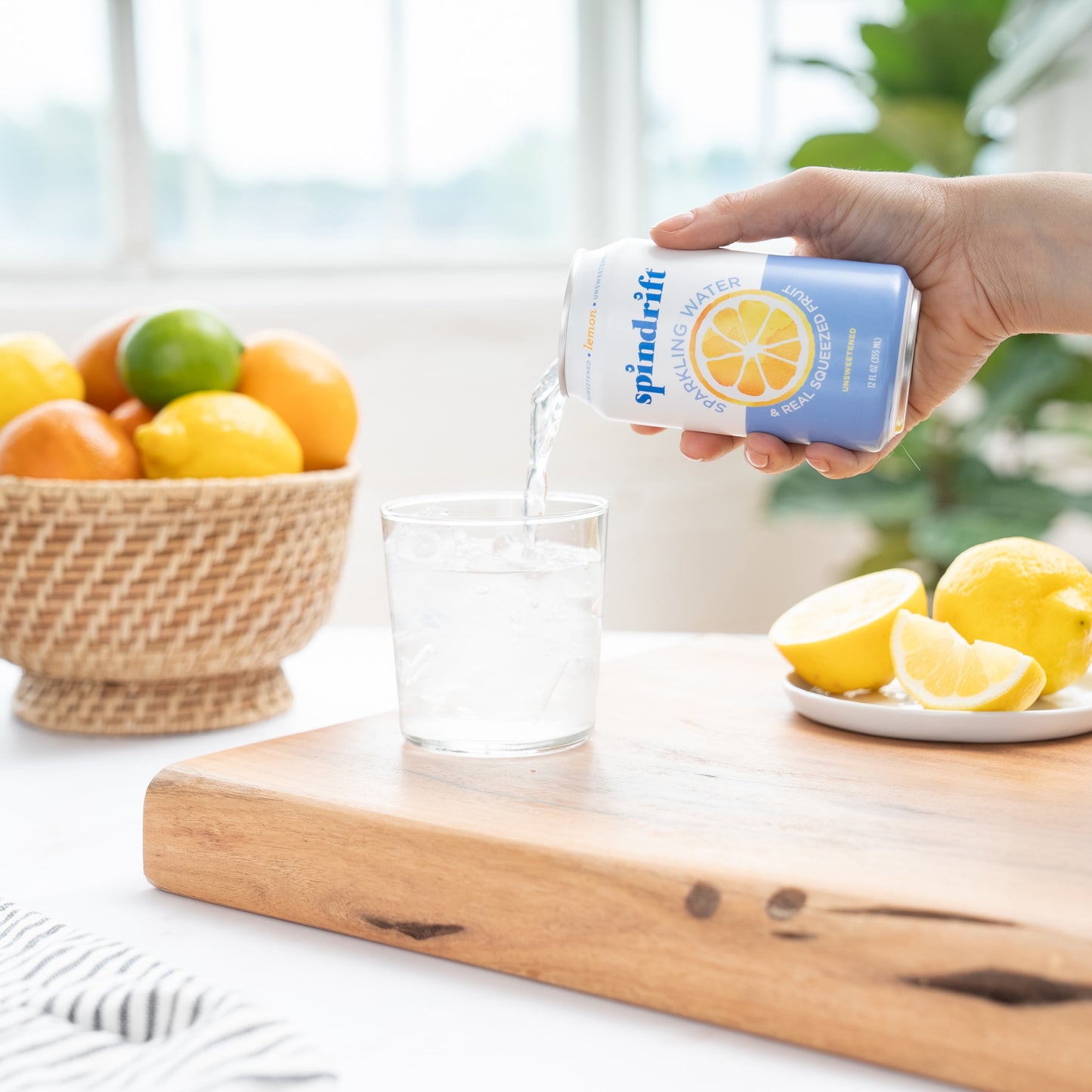 Spindrift Lemon Sparkling Water, 12 Fl Oz, 8 Count, No Sugar, 1 Calorie