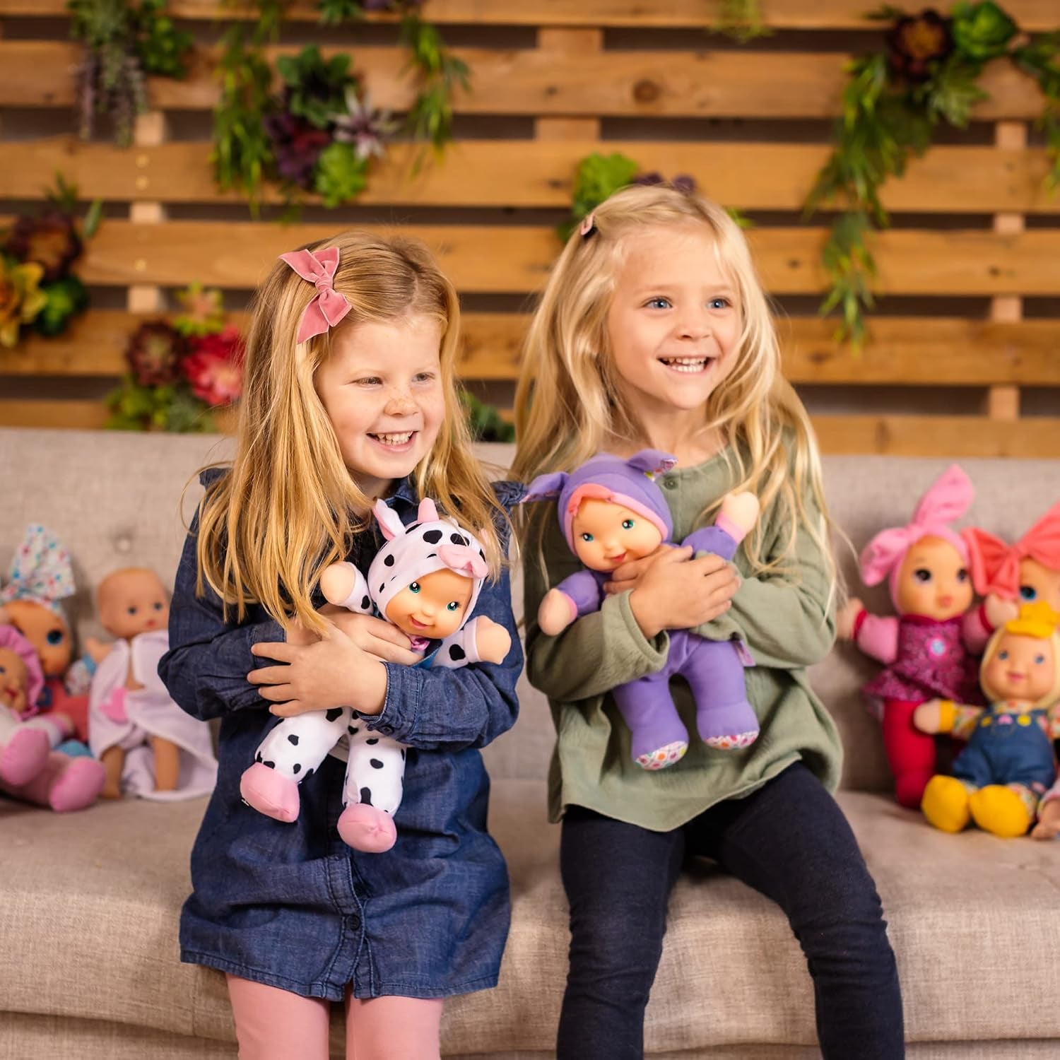 Baby'S First 12" Farm Animal Friends Cow Soft & Cuddly Singing Musical Doll, Sings Old Mcdonald Had a Farm